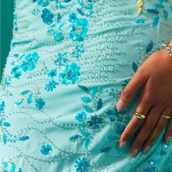 Missguided Blue Floral Maxi Skirt - Picture 2 of 4